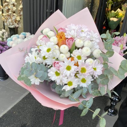 Krizantem ve Papatya Buketi