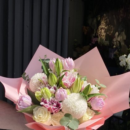 Anastasya, Lilyum ve Gül Buketi ( Kore Tarzı )